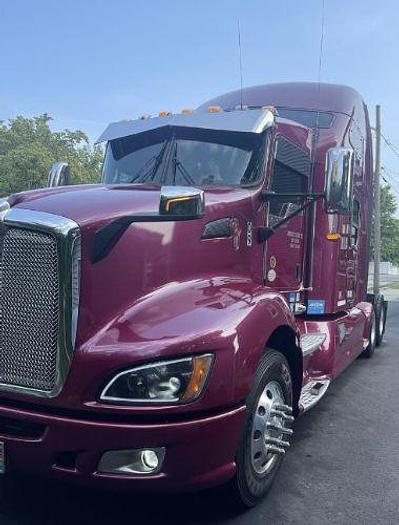 Used 2012 KENWORTH T660