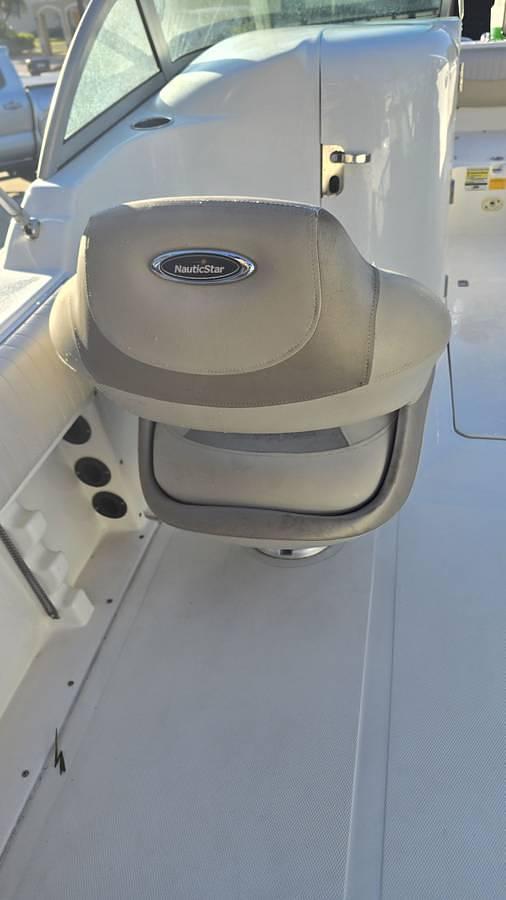 Used 2012 Nauticstar 2000 DC/XS