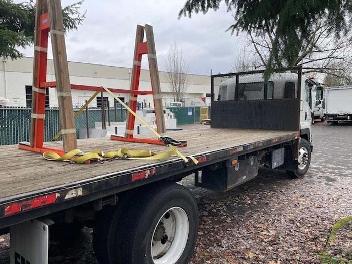 Used 2018 Isuzu FTR Flatbed Truck