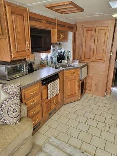 Used 2002 Holiday Rambler Endeavor 40pdq