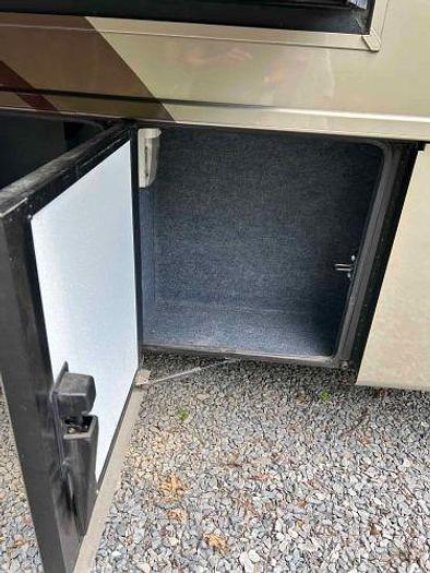 Used 2014 Newmar Ventana 3849