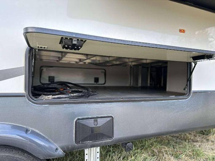 Used 2021 Keystone Montana 3761FL