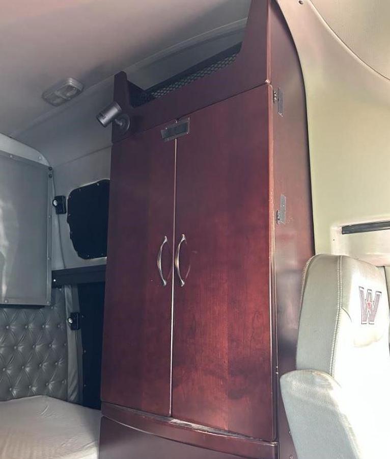 Used 2016 Western Star 5700XE