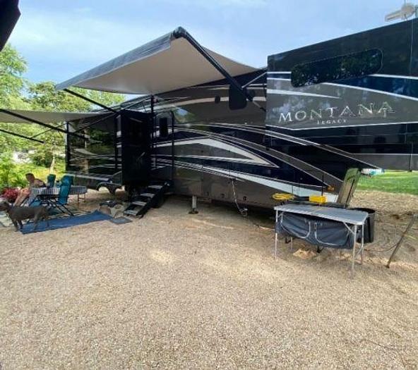 Used 2022 Keystone Montana Legacy 3781RL