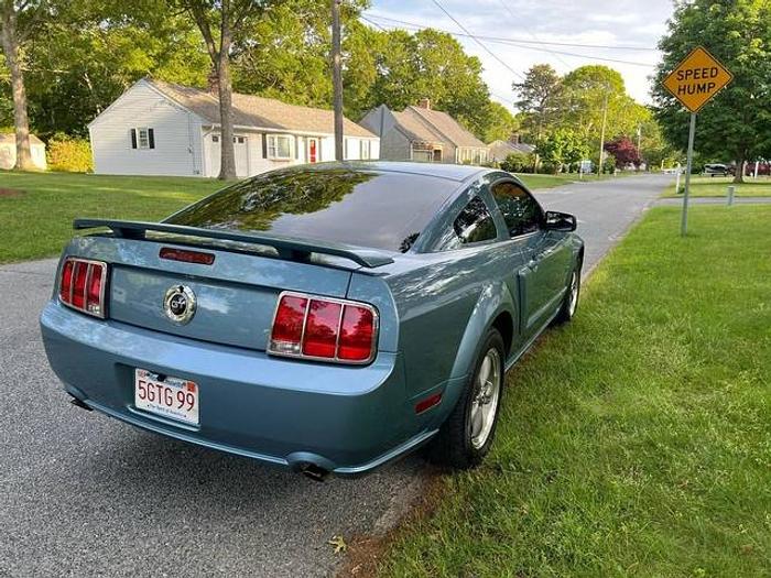 Used 2006 Ford Mustang GT Deluxe