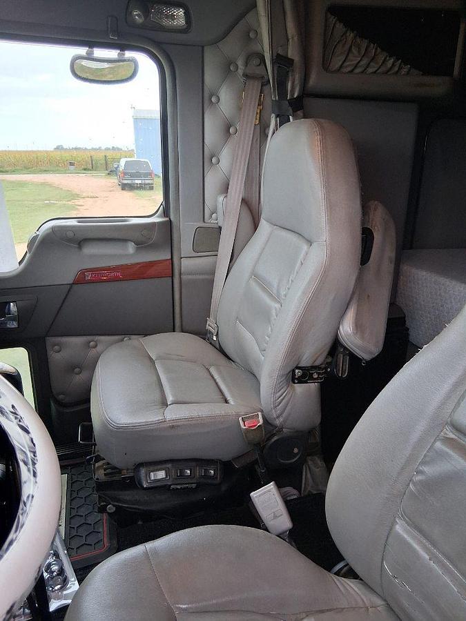 Used 2009 Kenworth T660