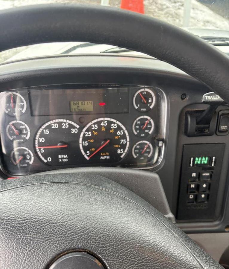 Used 2008 ALTEC AA652L MOUNTED ON 2008 FREIGHTLINER BUSINESS CLASS M2 106