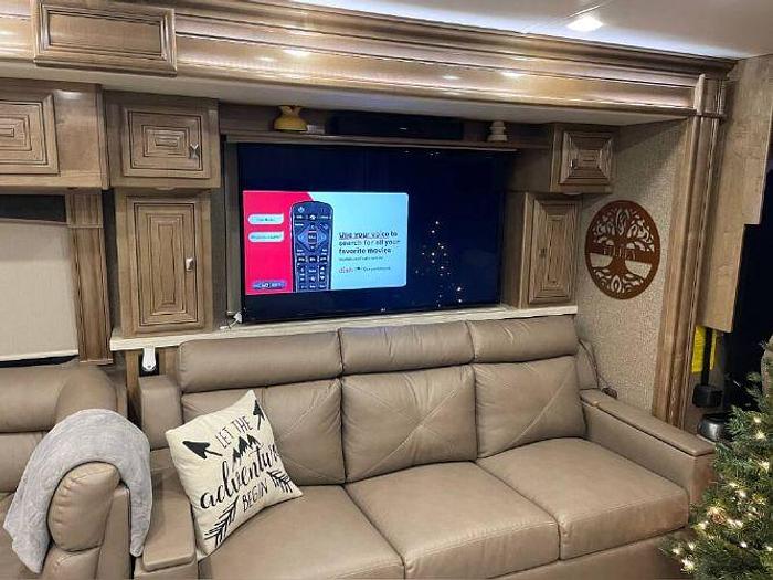 Used 2020 Fleetwood Discovery LXE 44B