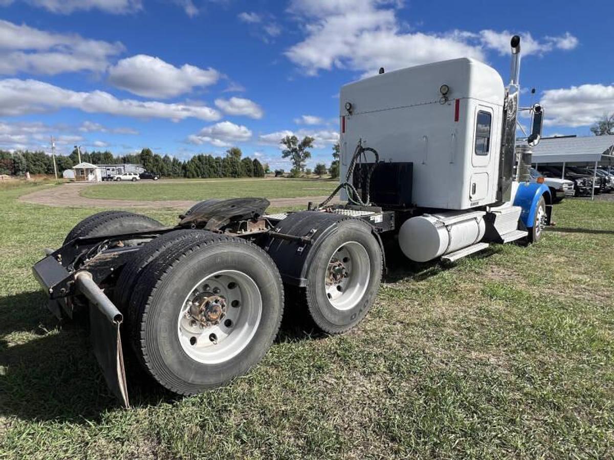 Used 2014 Kenworth W900L