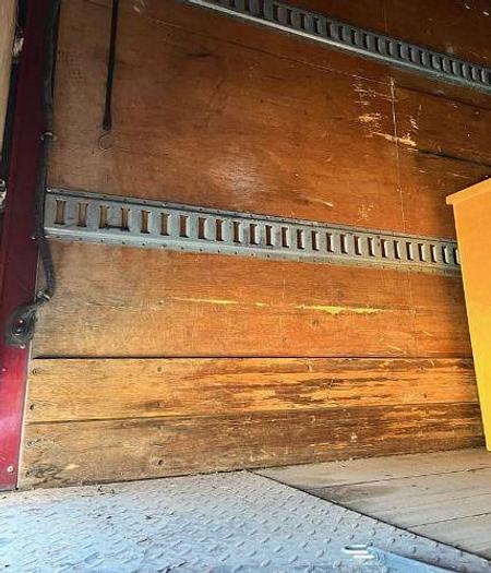 Used 2007 Freightliner Business Class M2 100