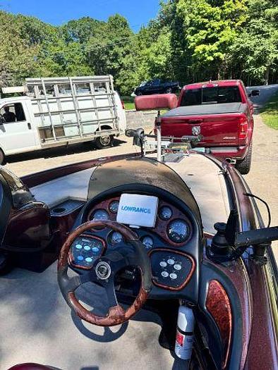 Used 2002 Triton Bass Master Classic