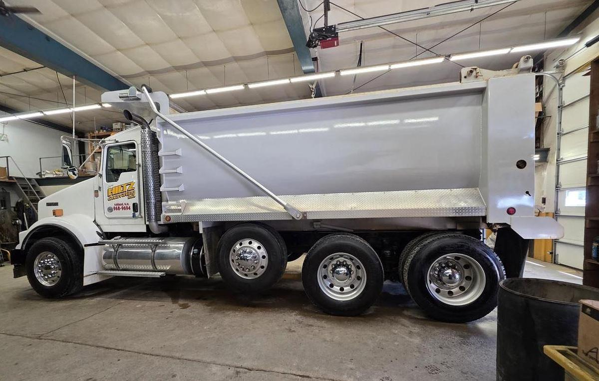 Used 2020 Kenworth T800
