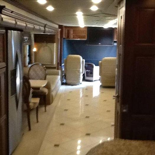 Used 2009 Newmar Essex 4517