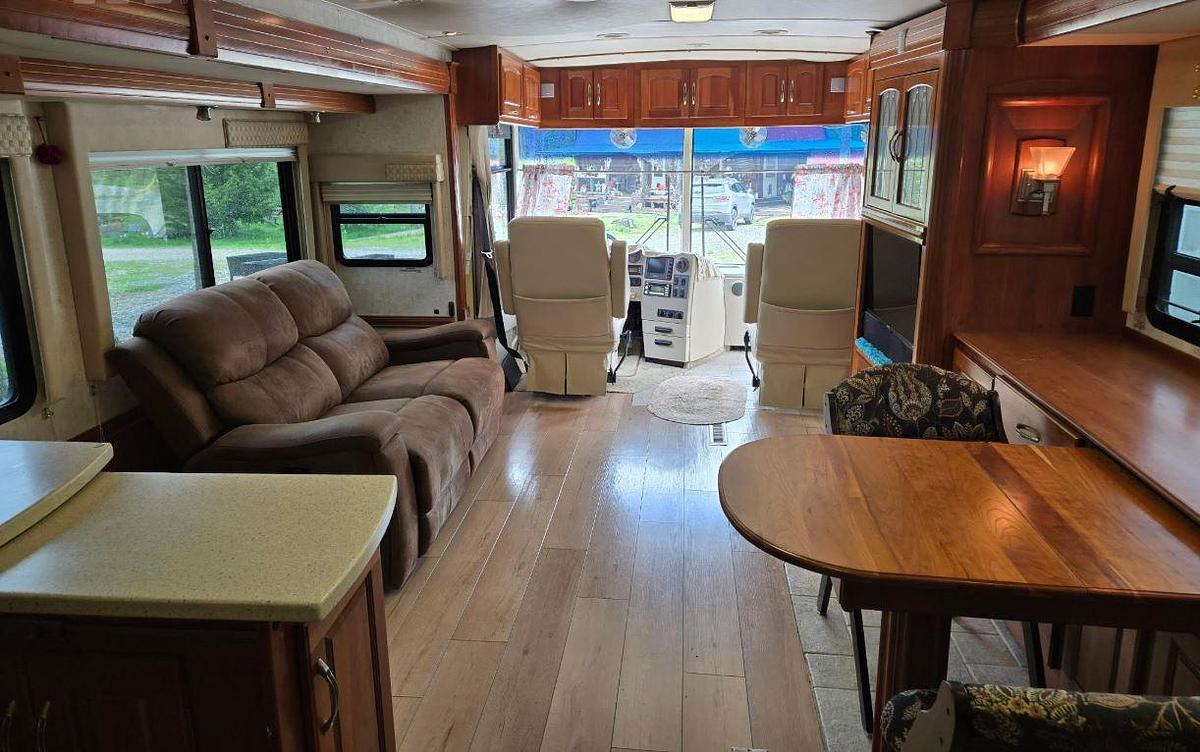 Used 2004 ITASCA HORIZON 36GD Class A Motorhome