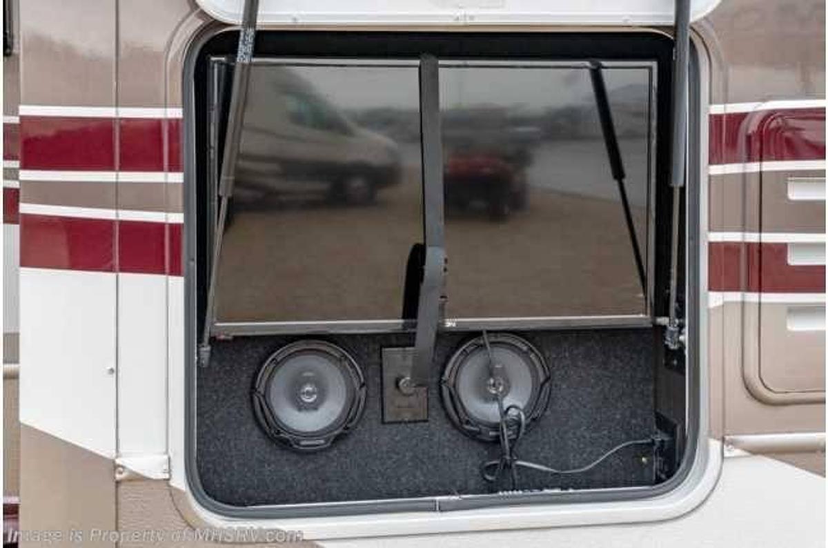 Used 2017 Dutchmen Voltage Epic V3900