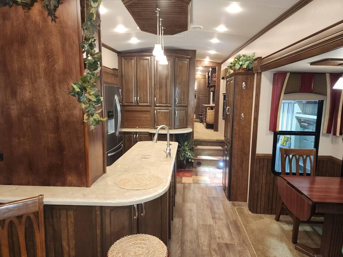 Used 2015 Forest River Cardinal 3450RL