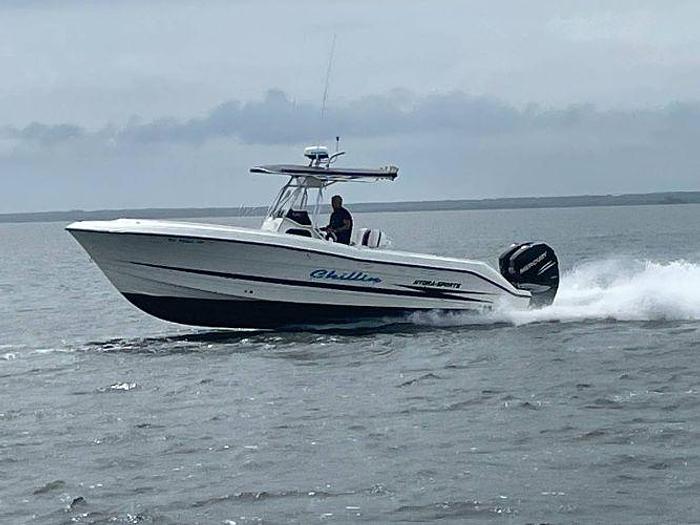 Used 2000 Hydra-Sports 2796 Vector