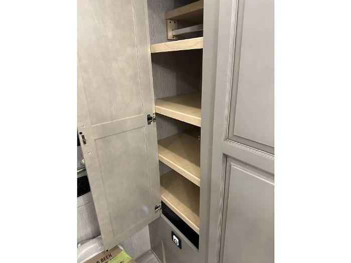 Used 2023 Newmar Dutch Star 4369