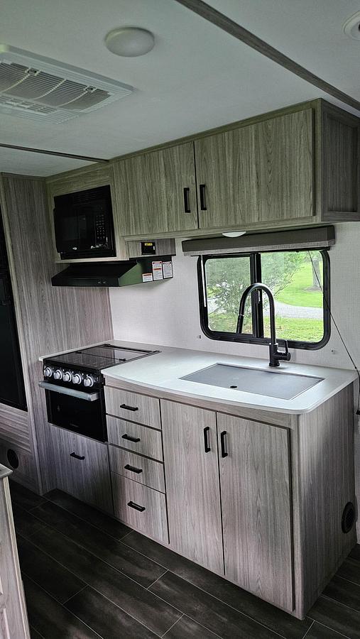 Used 2022 Keystone Passport 219BH