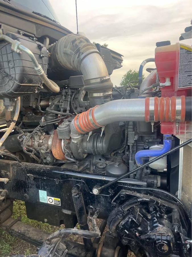 Used 2024 Kenworth T880 Dump Truck