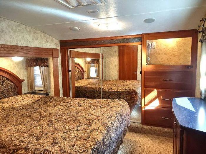 Used 2012 Keystone Cougar 331MKS