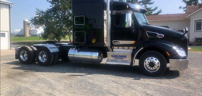 Used 2017 Peterbilt 579 Sleeper Truck