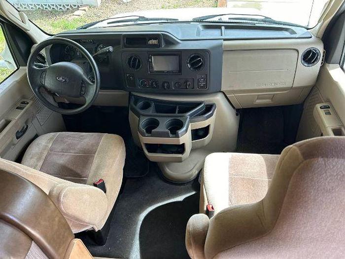 Used 2017 Thor Chateau 22B Class C RV