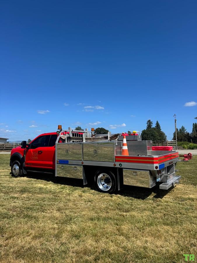 Used 2023 Ford F-450 4x4 Flatbed Truck