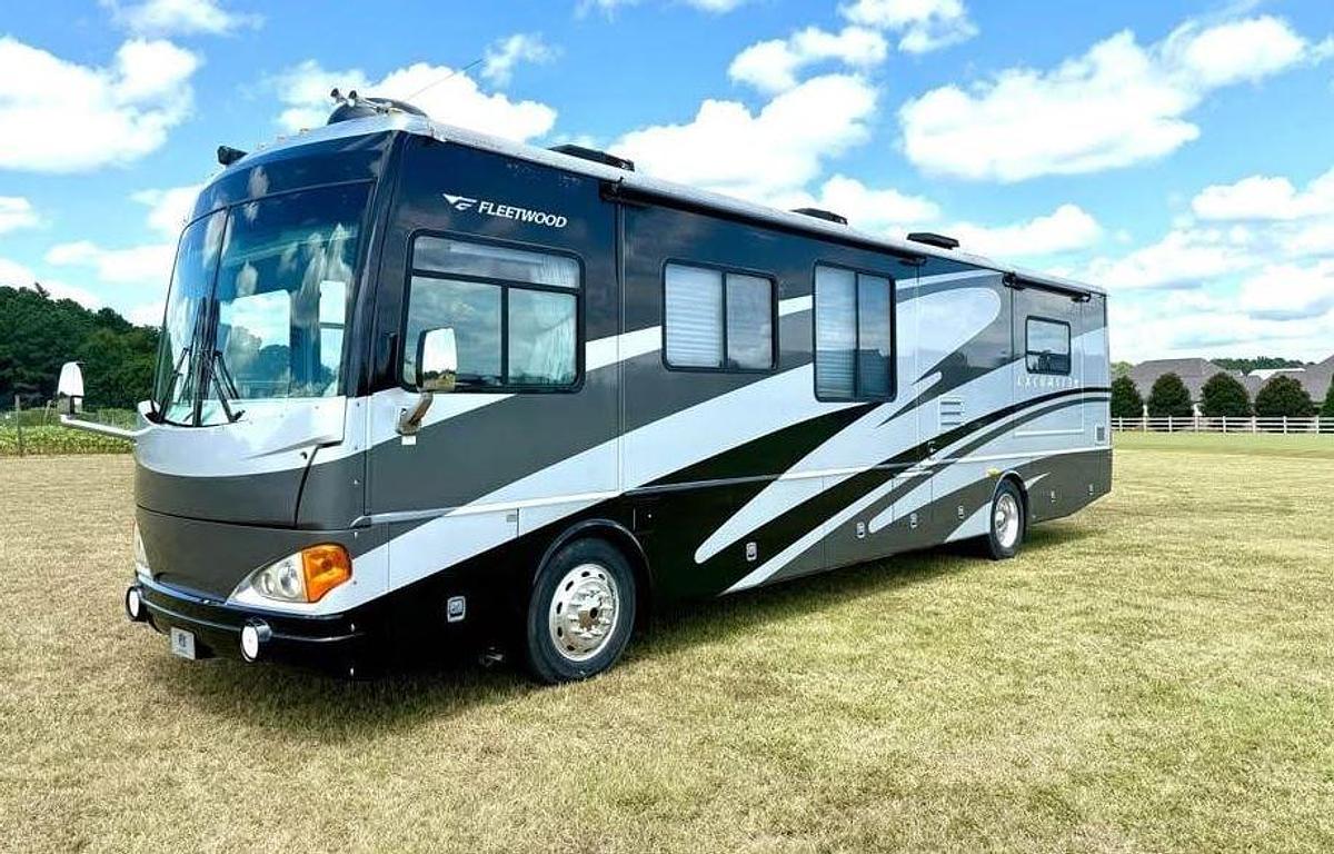 Used 2006 Fleetwood Excursion 39S Class A Motorhome