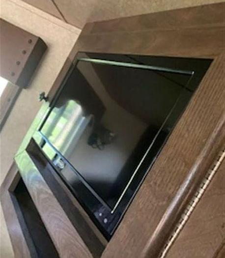 Used 2019 Lakota Charger 8411RK 4 Horse Trailer with Living Quarters