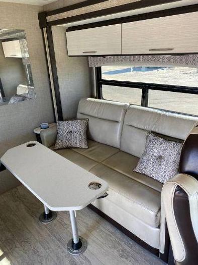 Used 2021 Thor Vegas 24.1