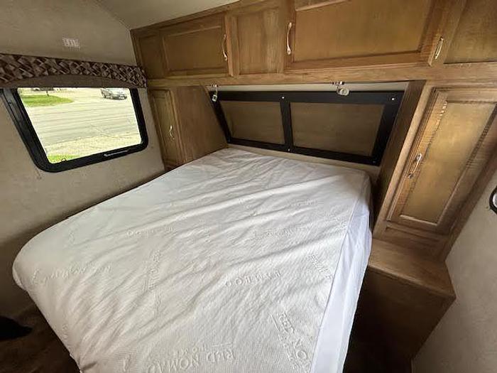 Used 2018 Gulf Stream Vista Cruiser 19ERD