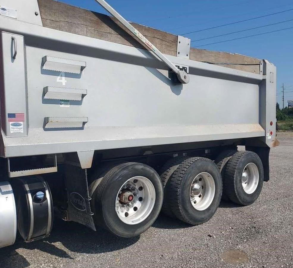 Used 2020 KENWORTH T880 Dump Truck