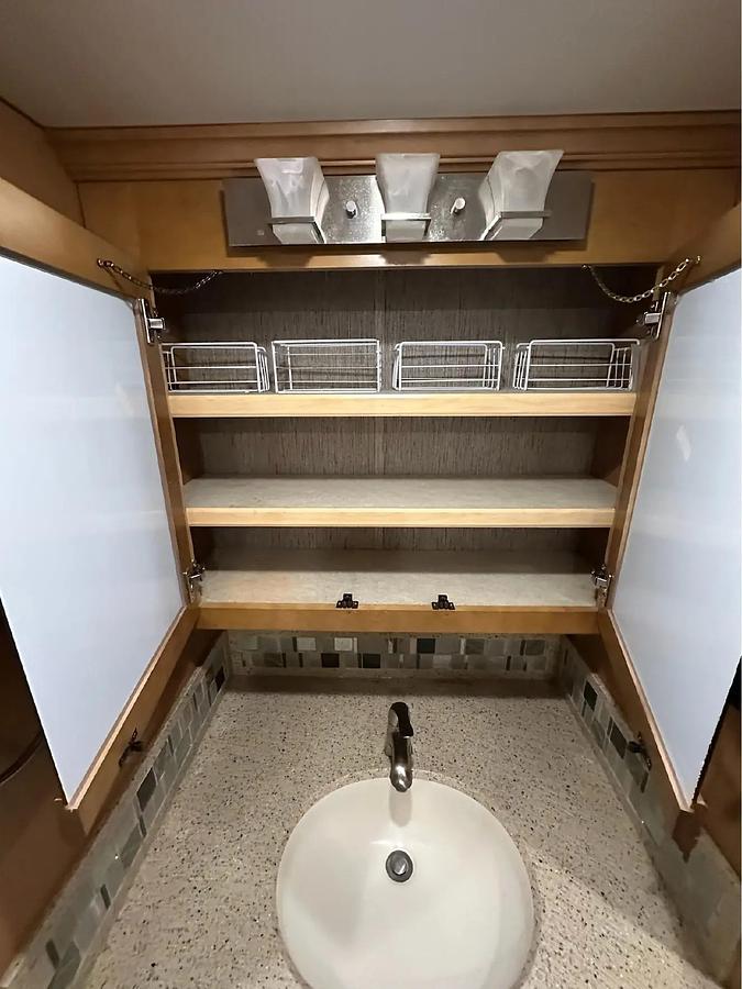 Used 2015 Newmar Ventana 4002