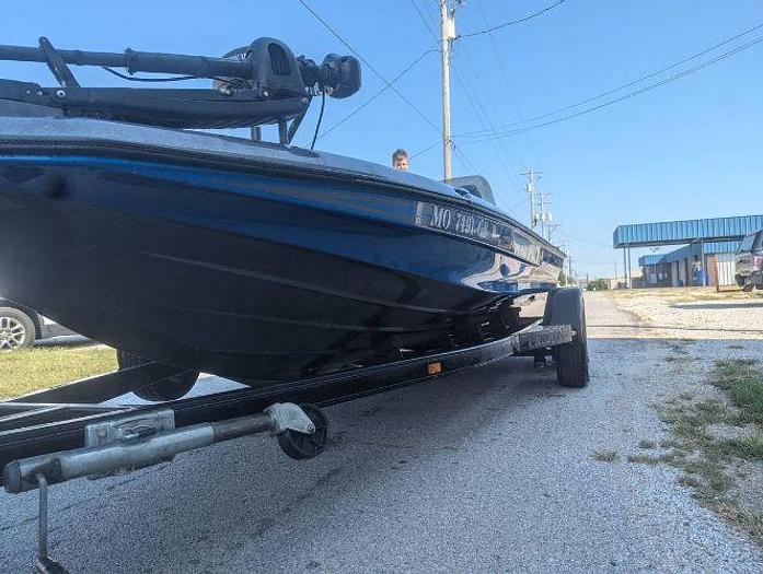 Used 2000 Champion 193