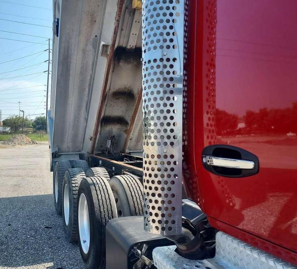 Used 2020 KENWORTH T880 Dump Truck