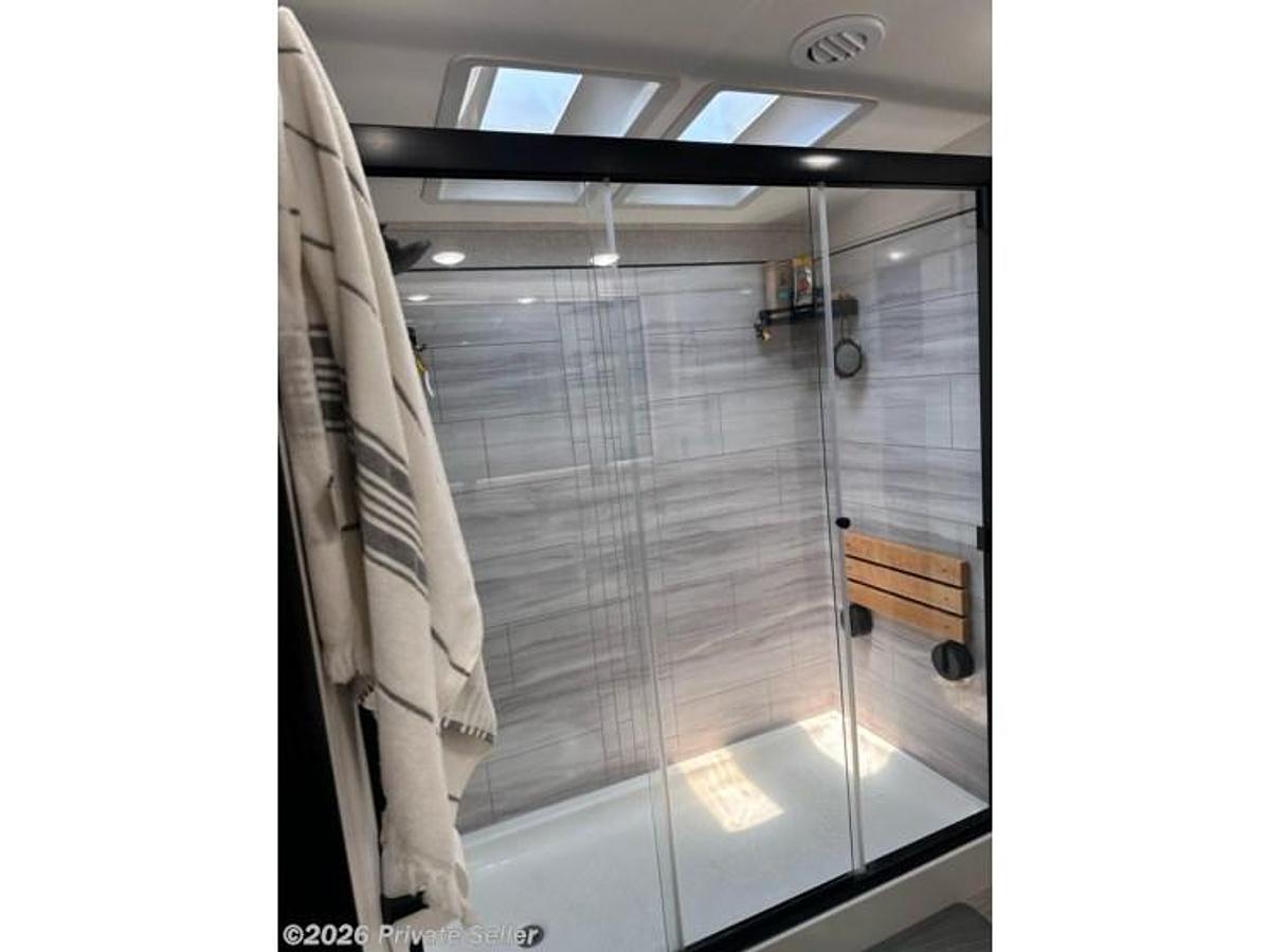 Used 2024 Jayco Pinnacle 38fbrk
