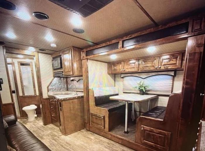 Used 2020 Twister 4 Horse Outlaw Conversion