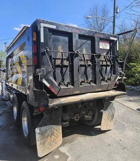 Used 2013 Freightliner Cascadia 125