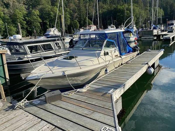 Used 1984 Pursuit 2600