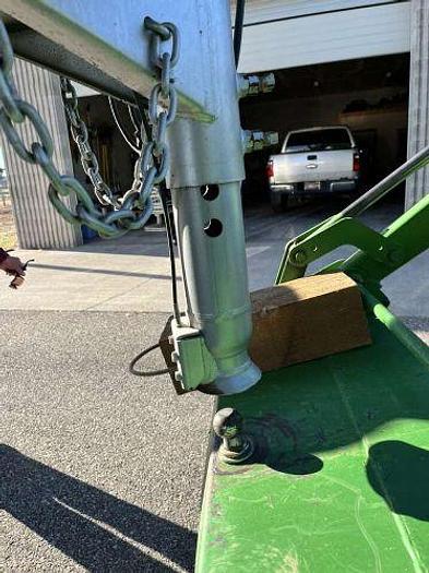 Used 2005 4 Star 3 HORSE