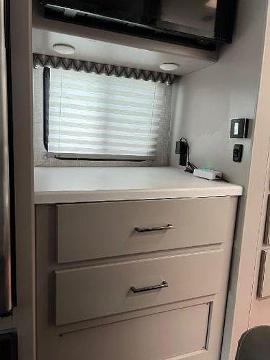 Used 2022 Thor Quantum LC25