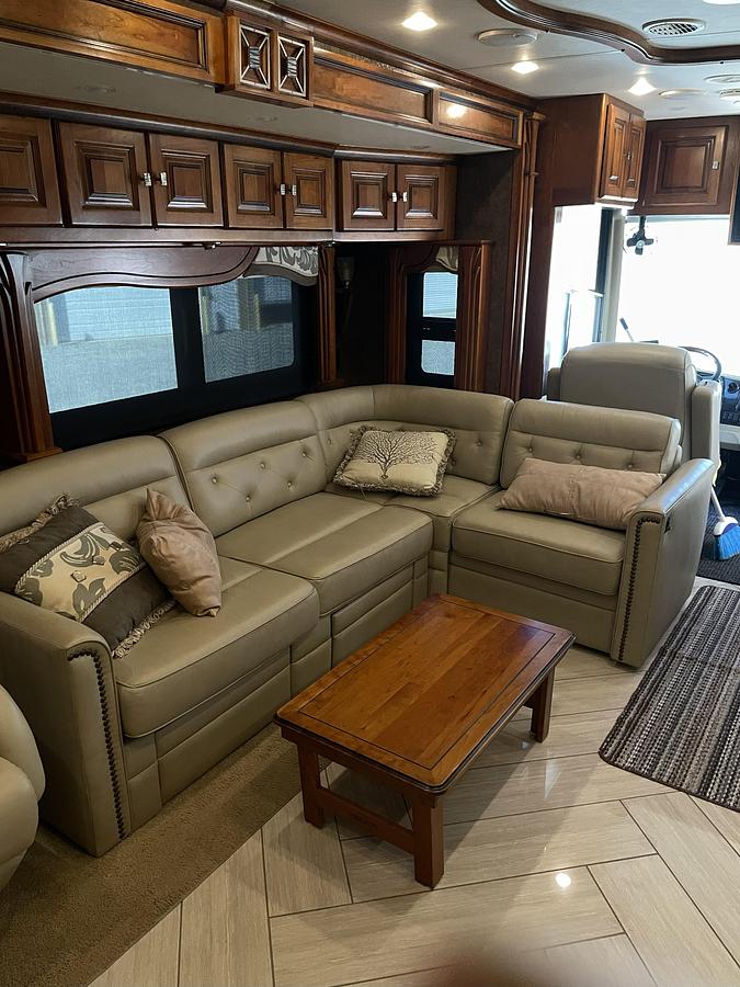 Used 2014 Tiffin Allegro Bus 37AP