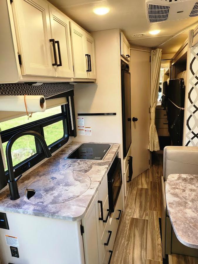 Used 2022 Thor Motor Coach Compass AWD 23TW