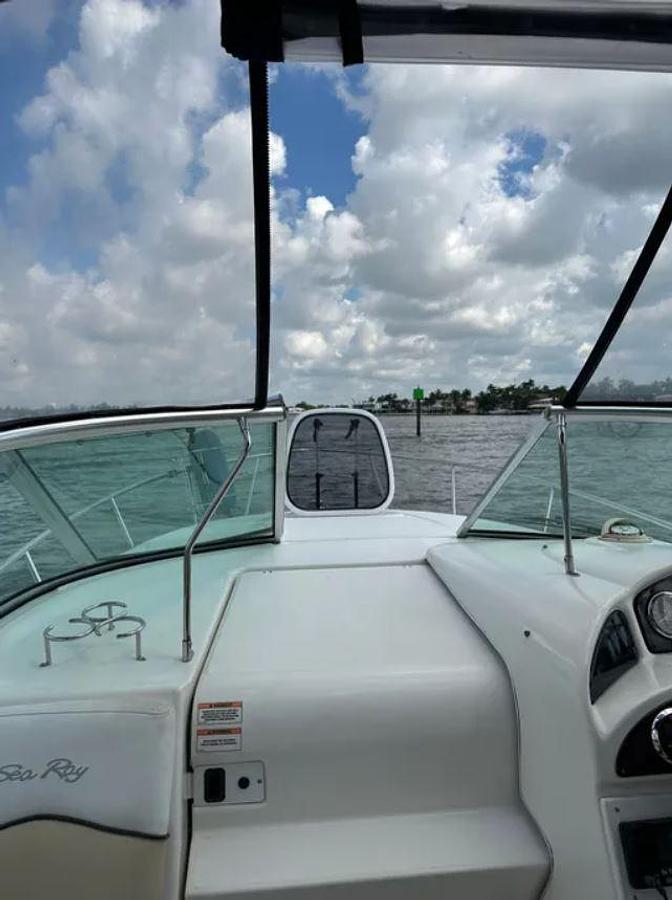 Used 2008 SeaRay Sundancer 260 28’