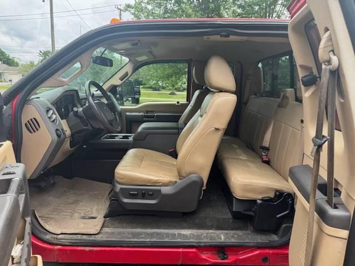 Used 2011 Ford F-250 Lariat 6.7L diesel