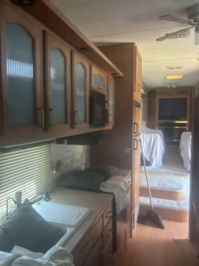 Used 2000 Fleetwood Quantum Fifth Wheel