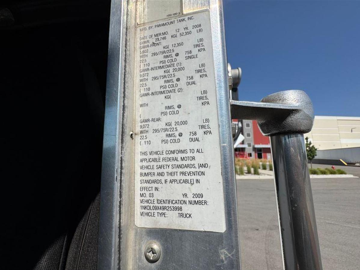 Used 2009 KENWORTH T800 Dump Truck