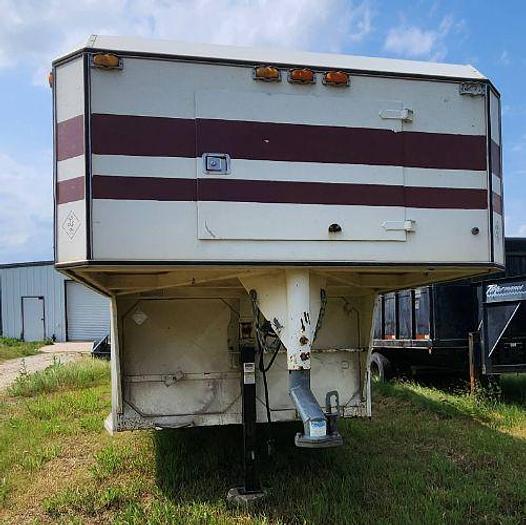 Used 1986 Lite Line 9 Horse Trailer
