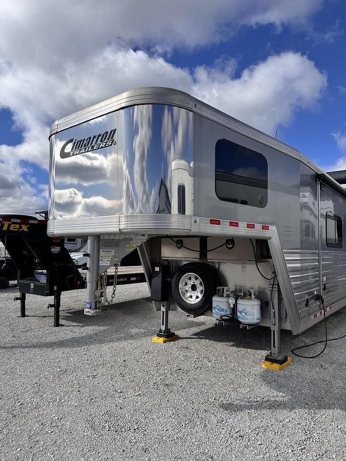 Used 2022 Cimarron Norstar 4 Horse Trailer